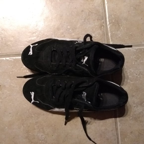 Puma shoes - Picture 1 of 5